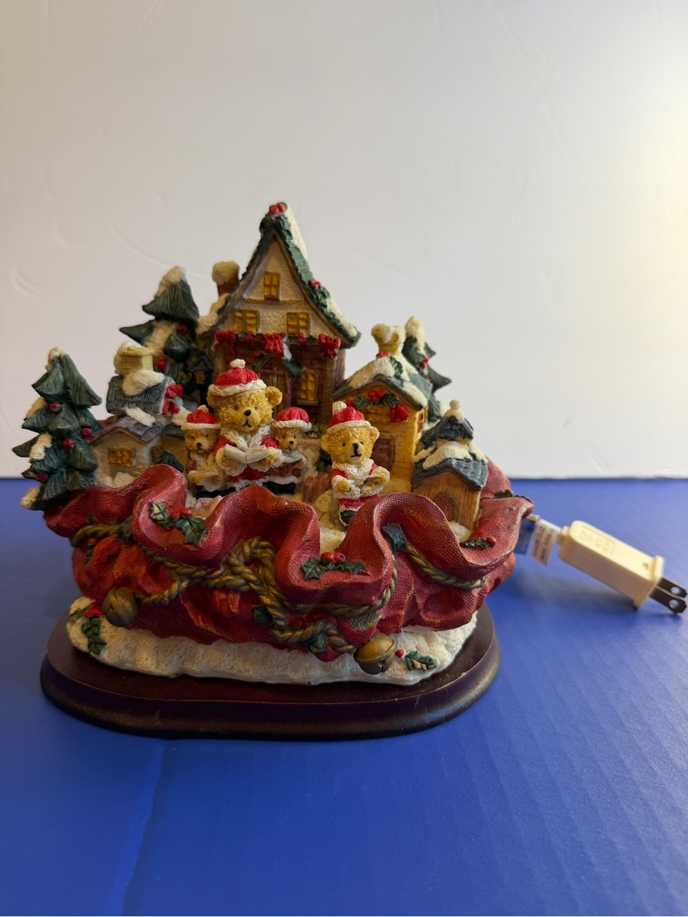 Bears Christmas Caroling Light Up Christmas Village Display Figurines